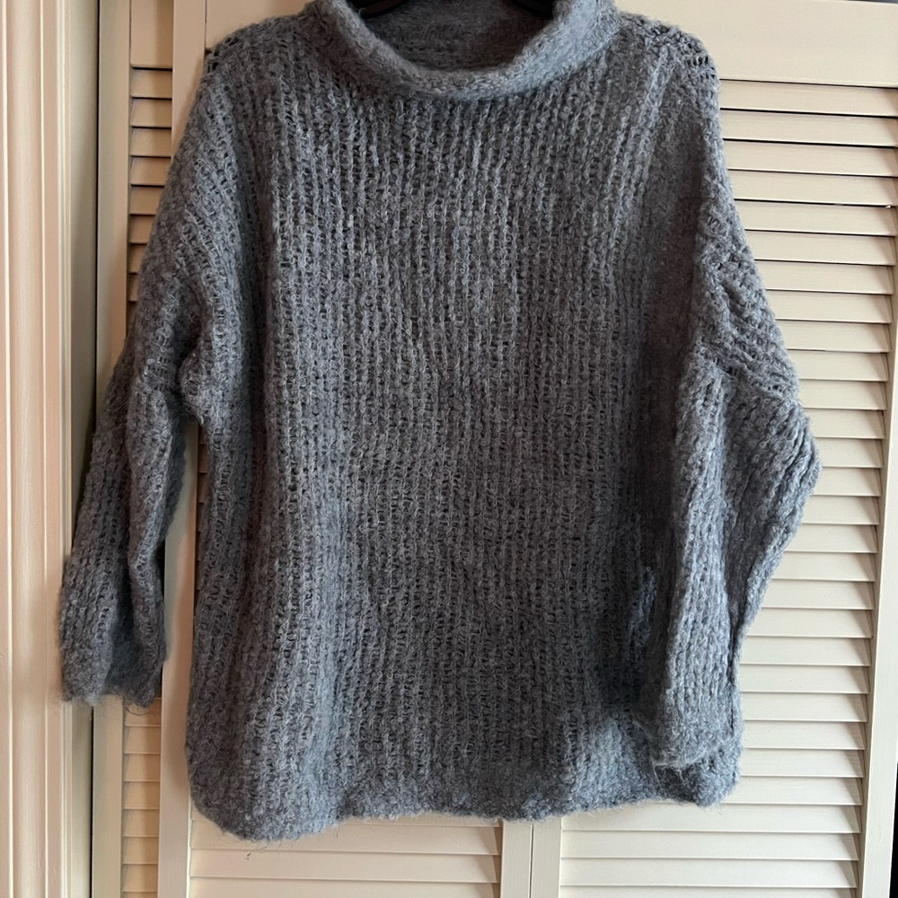 Free People sweater